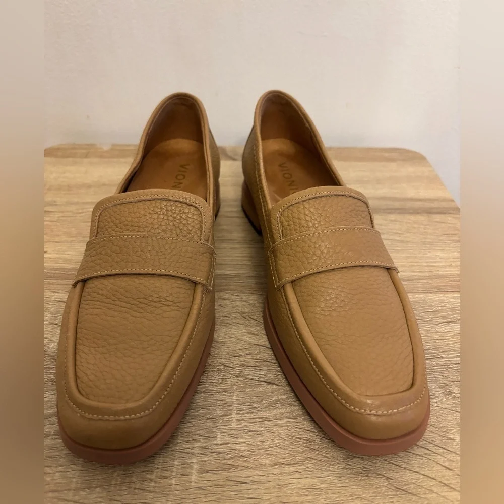 Vionic leather Square toe loafers Shoes Size 6.5